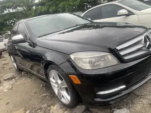 Mercedes-Benz C300 2009 Black