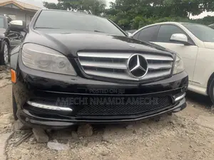 Mercedes-Benz C300 2009 Black