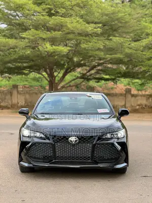 Photo - Toyota Avalon Touring 2020 Black