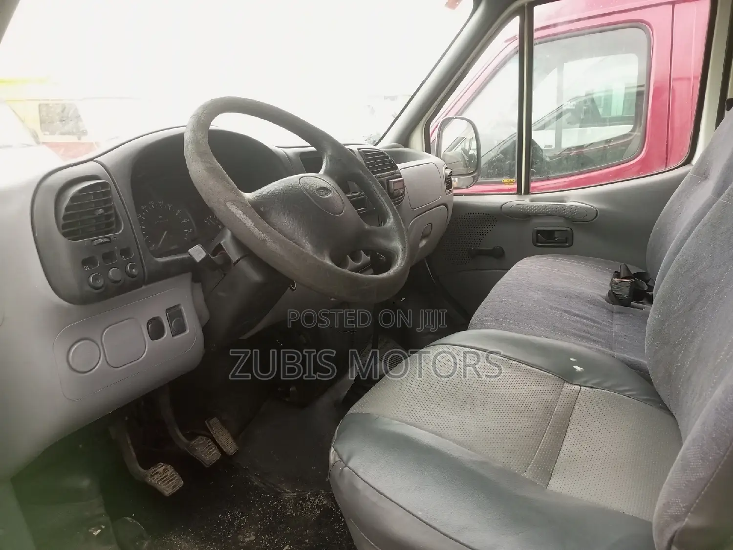 Ford Transit 2000 White