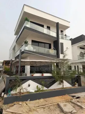 Stainless and Frameless Glass Hand Rail