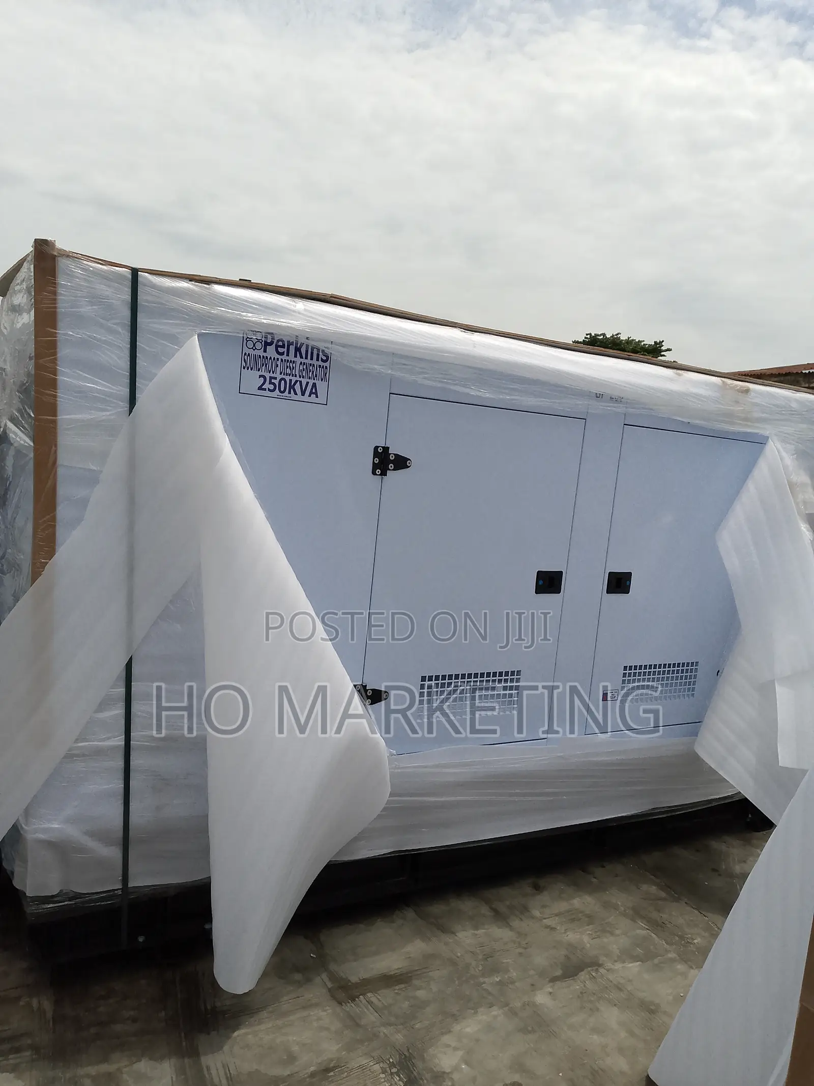 Effective Perkins{250kva} Soundproof Generator