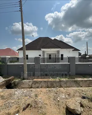 Photo - 4bdrm Bungalow in Hosanna Glory Estate for sale