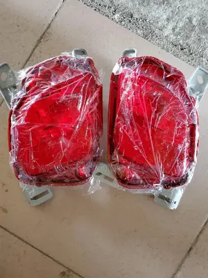 Back Bumper Reflector/Lights For Toyota Highlander 2015-2018