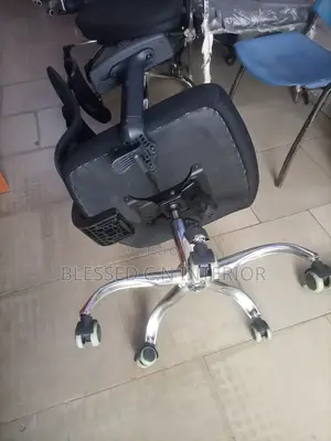 Office Swivel Boss Chair