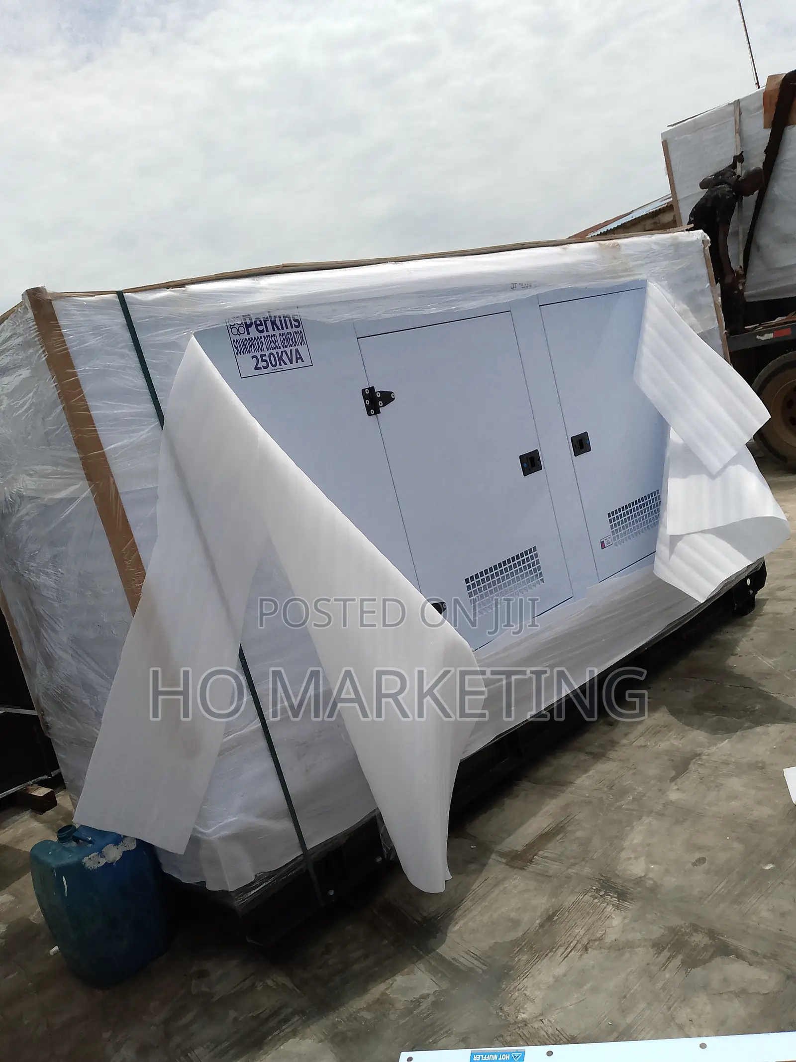 Reliable 250kva Soundproof Perkins Generator