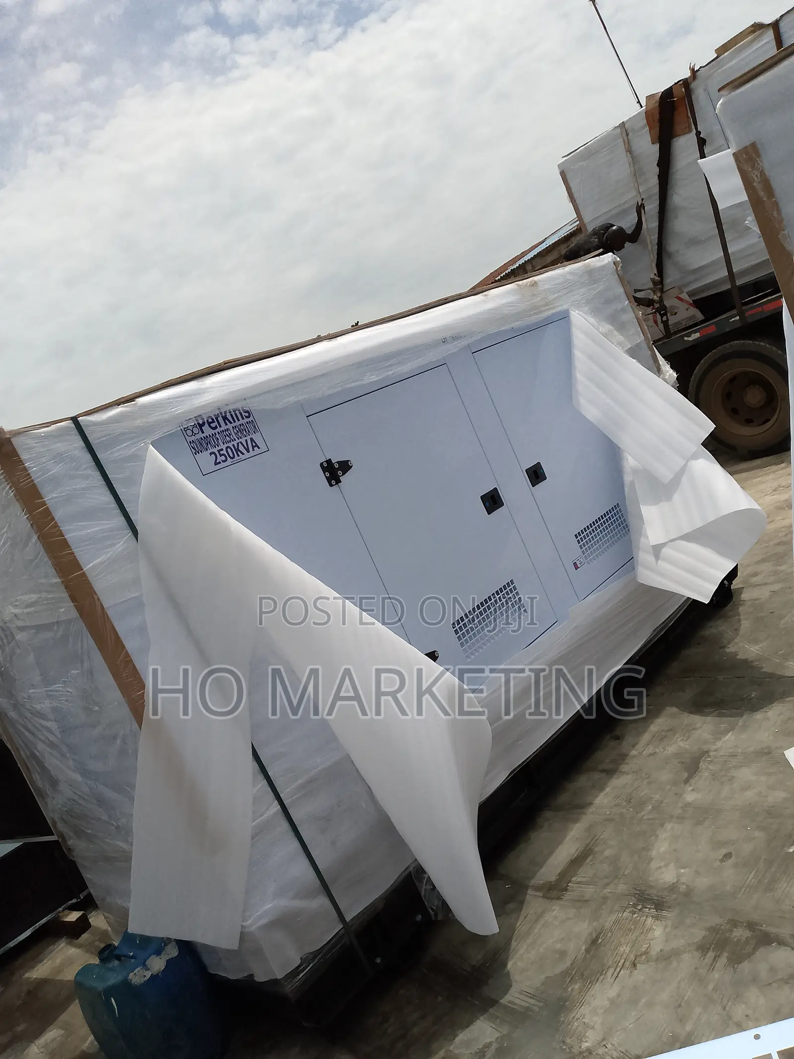 Standard 250kv Perkins Soundproofgenerator