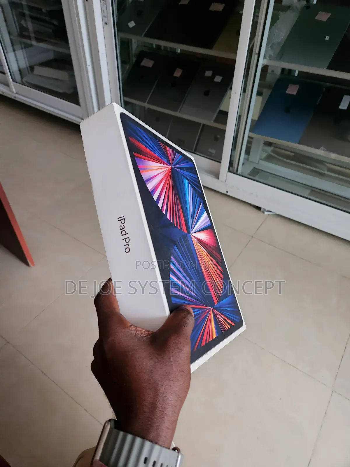 Apple iPad Pro 12.9 (2021) 128 GB Gray