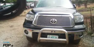 Toyota Tundra Double Cab 4x4 Limited 2010 Black