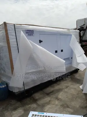 Powrful 250kva Perkins Soundproof Generator
