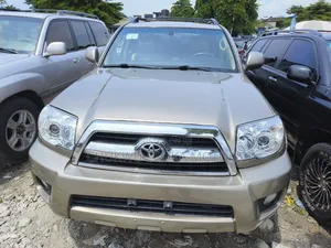 Toyota 4-Runner Limited 2008 Gold
