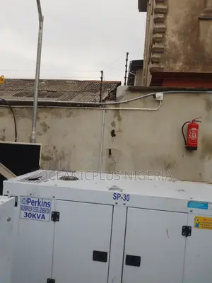! High Efficiency 30-Kva Standard-Perkins DIESEL Generator