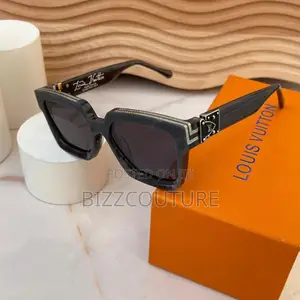 Original Louis Vuitton Black Frame Tinted Sunglasses