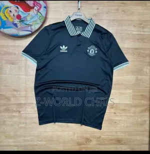 Manchester United Official Pre-Match Black Polo Shirt