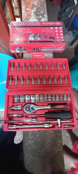 Set Of Ratchet Screwdrivers. (46pcs Inside)