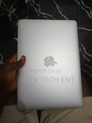 New Laptop Apple MacBook Air 2015 8GB Intel Core I5 SSD 256GB