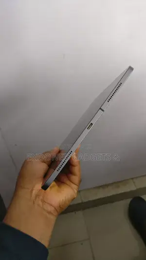 Apple iPad Pro 11 (2018) 64 GB Gray