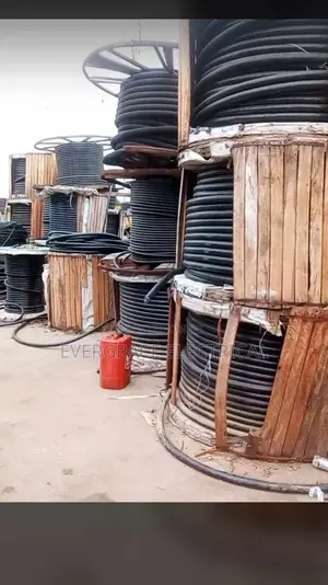 All Sizes of Armoured Cable Are Available .