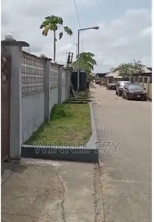 4bdrm Bungalow in Satellite Close, Ojo for sale