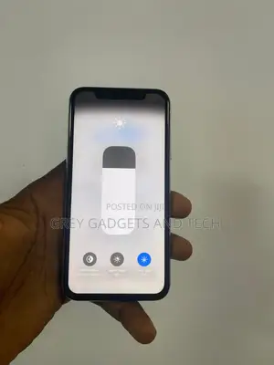 Apple iPhone X 64 GB White