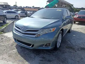 Toyota Venza AWD 2010 Green