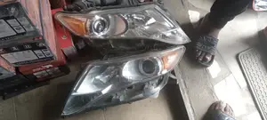 Headlights Toyota Venza 2008/ 2010