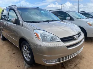 Toyota Sienna LE AWD 2005 Silver