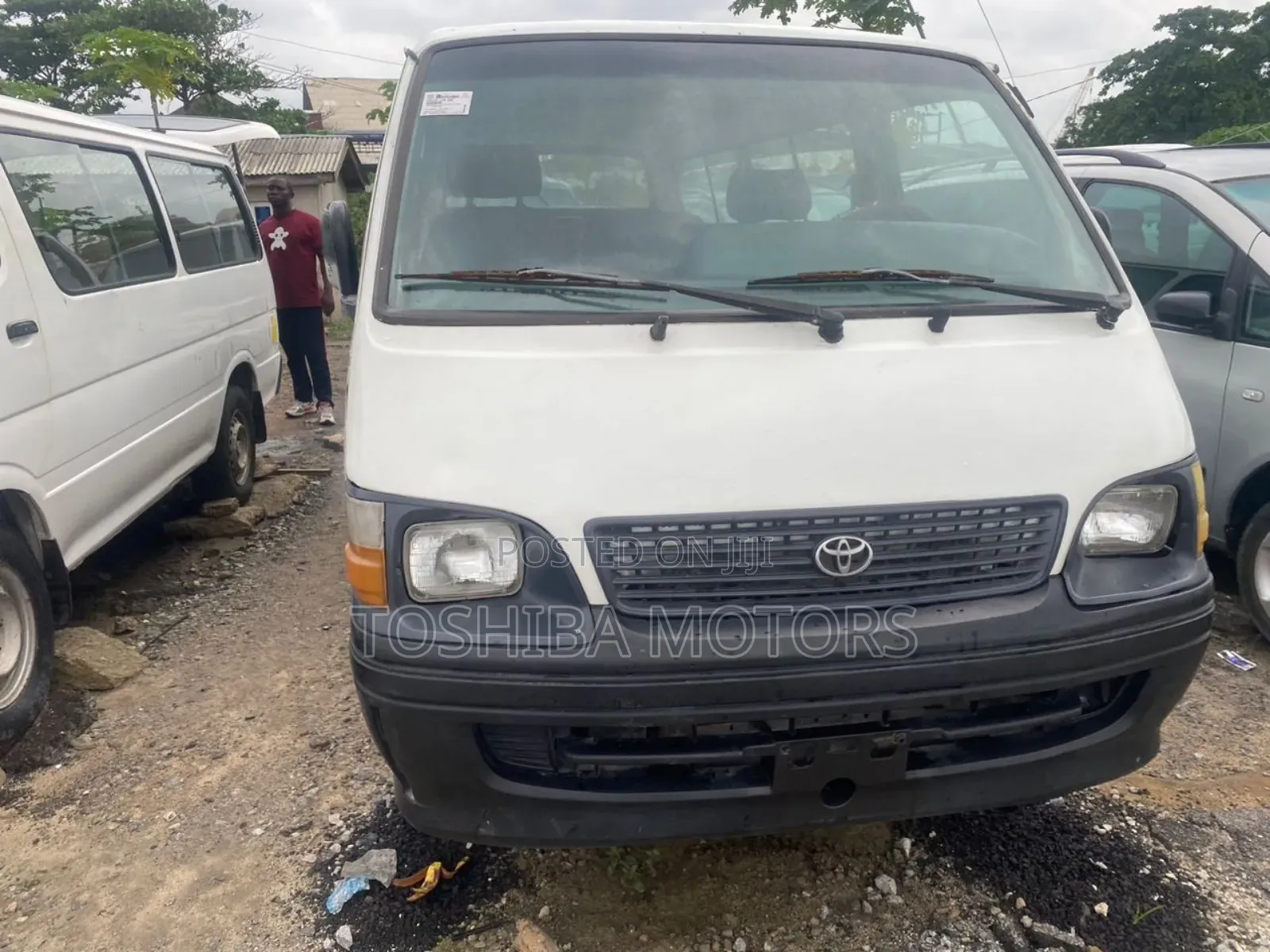 Toyota HiAce 1999 White