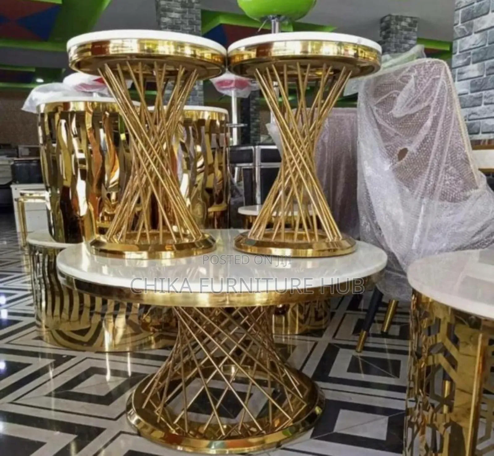 Quality Centre Table With Side Stools