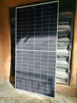 Original Jinko Solar Panel 650w 144cell Half Cut
