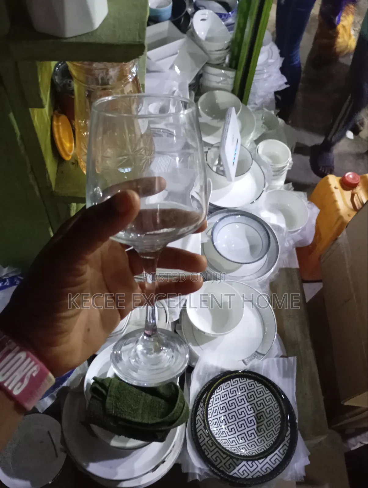 Classic Wine Glass (6 Pieces A Pack)