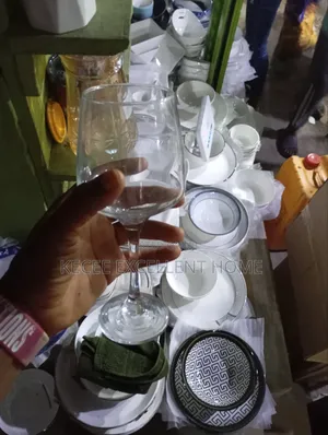 Classic Wine Glass (6 Pieces A Pack)