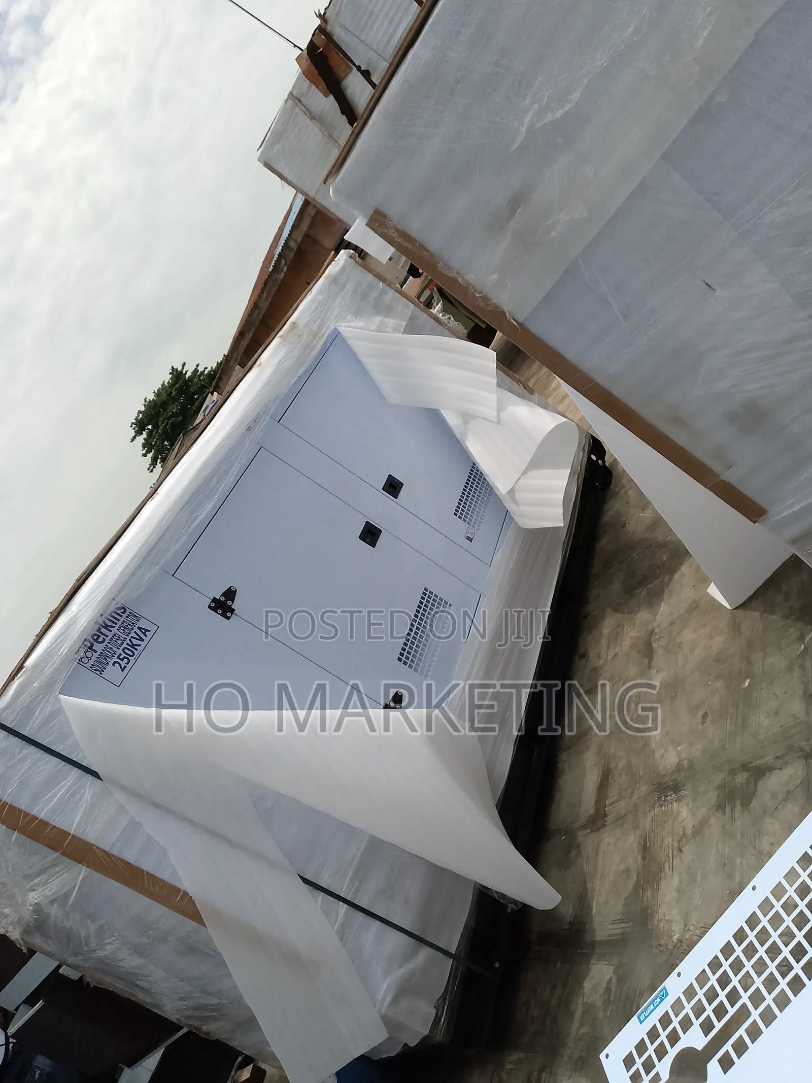 Trending Perkins 250kva Soungproof Generator