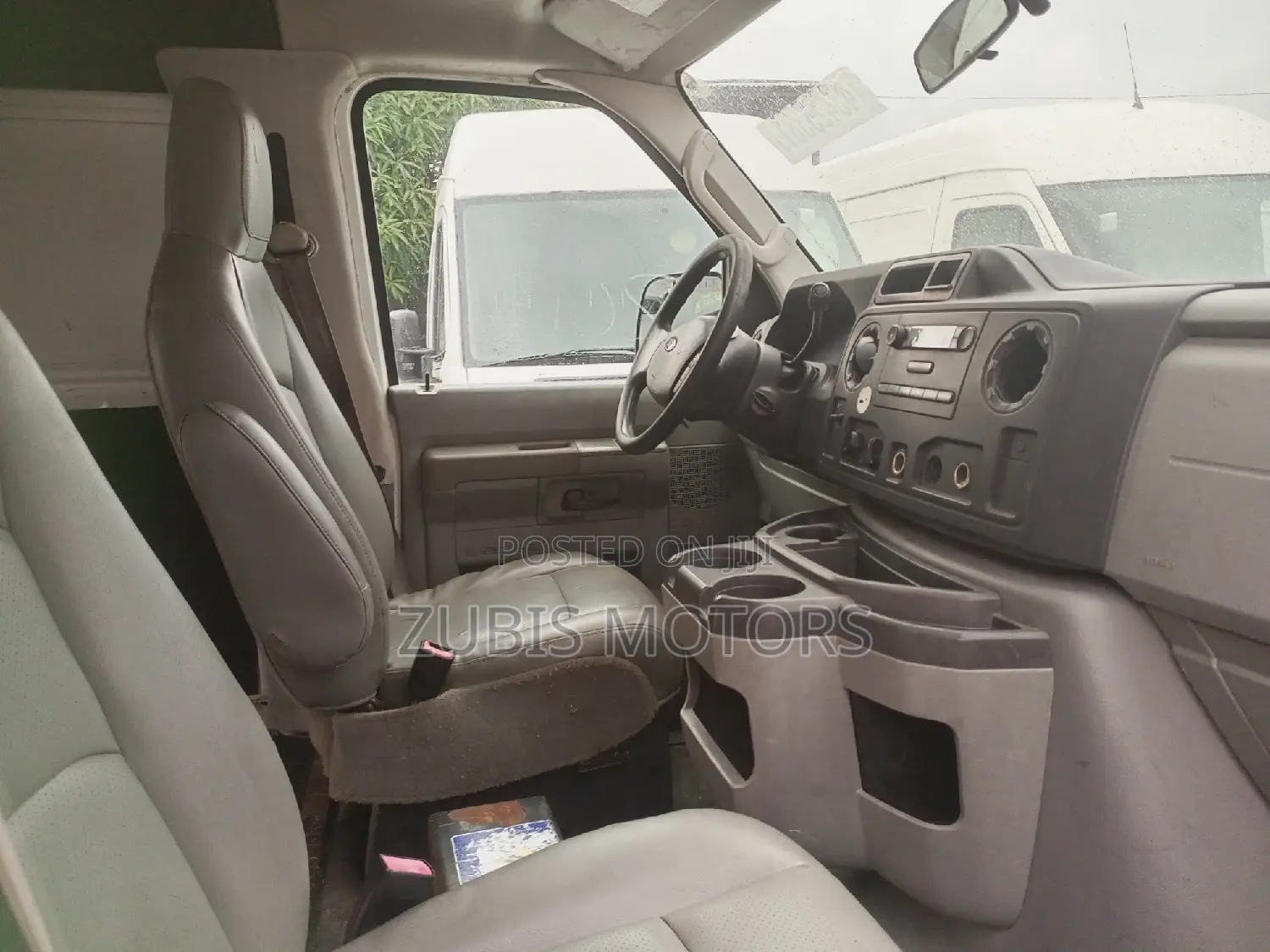 Ford E250 2009 White