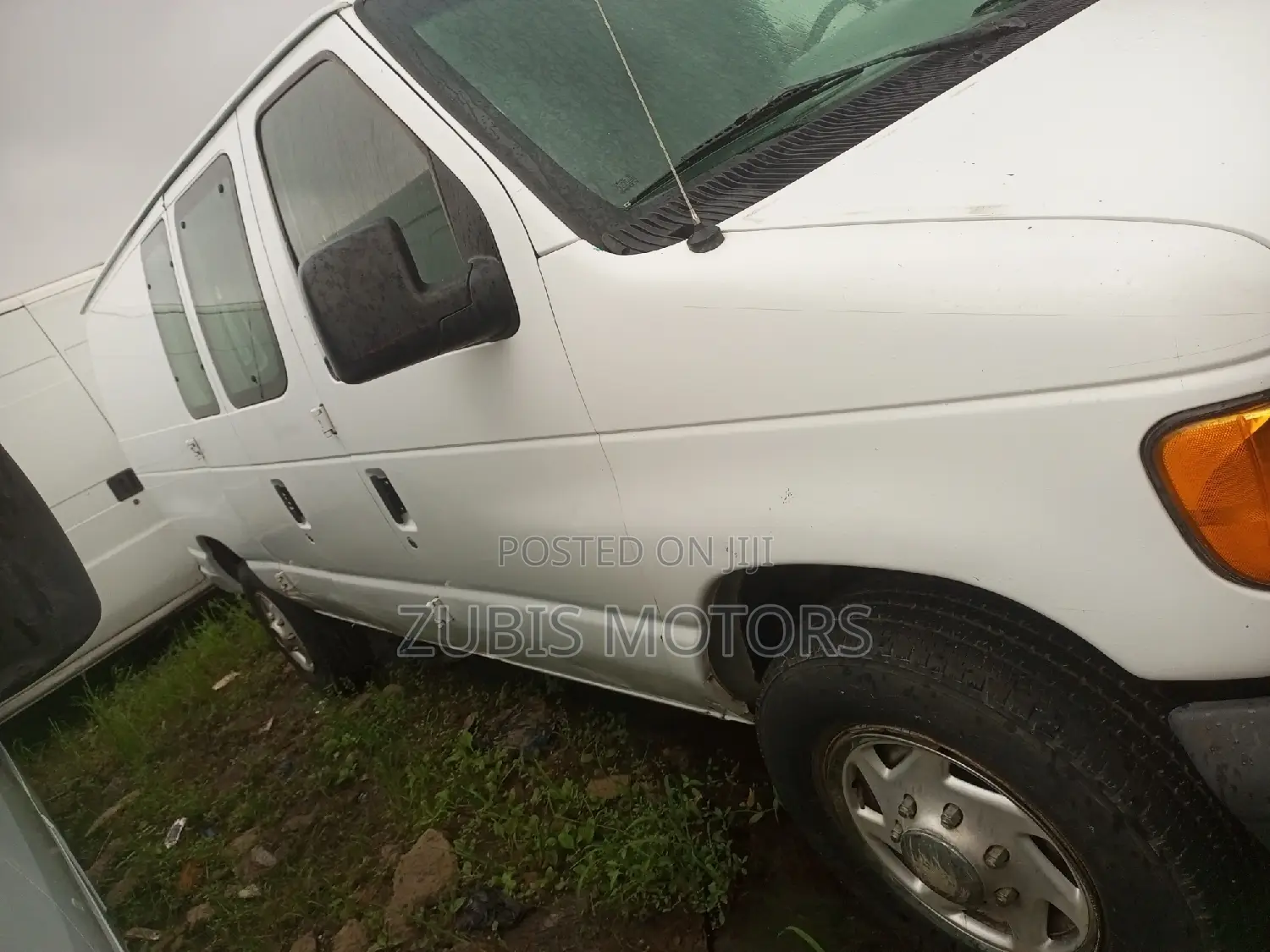 Ford E250 2006 White