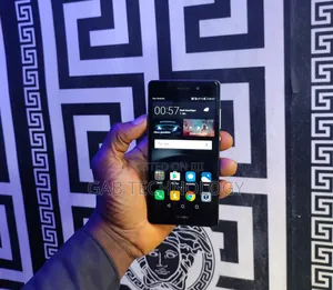 Photo - Huawei P8 Lite 16 GB Black