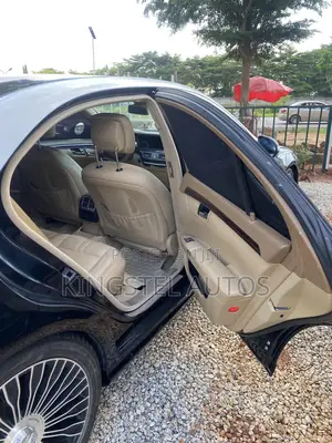 Mercedes-Benz S-Class 2012 Black