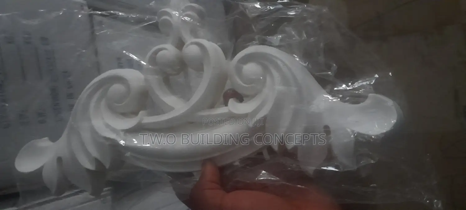 P.O.P Cornice