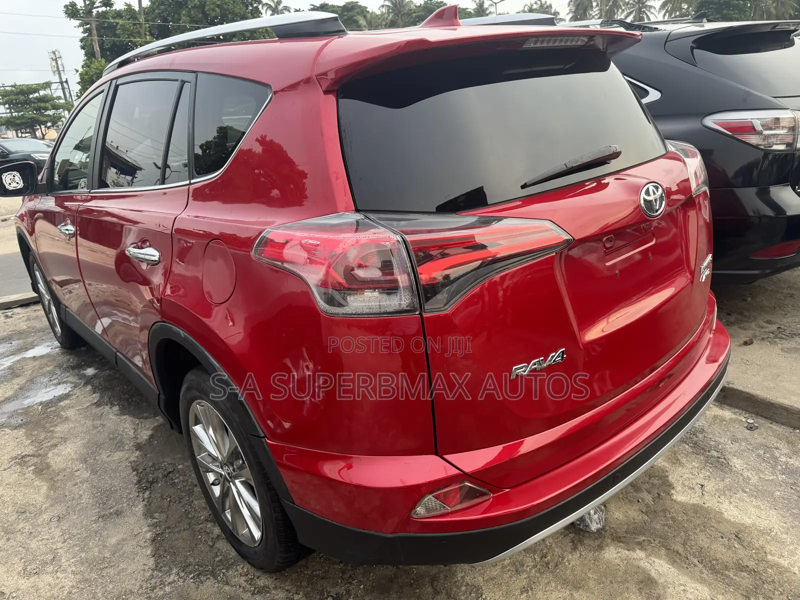 Toyota RAV4 2017 Red