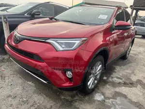 Toyota RAV4 2017 Red
