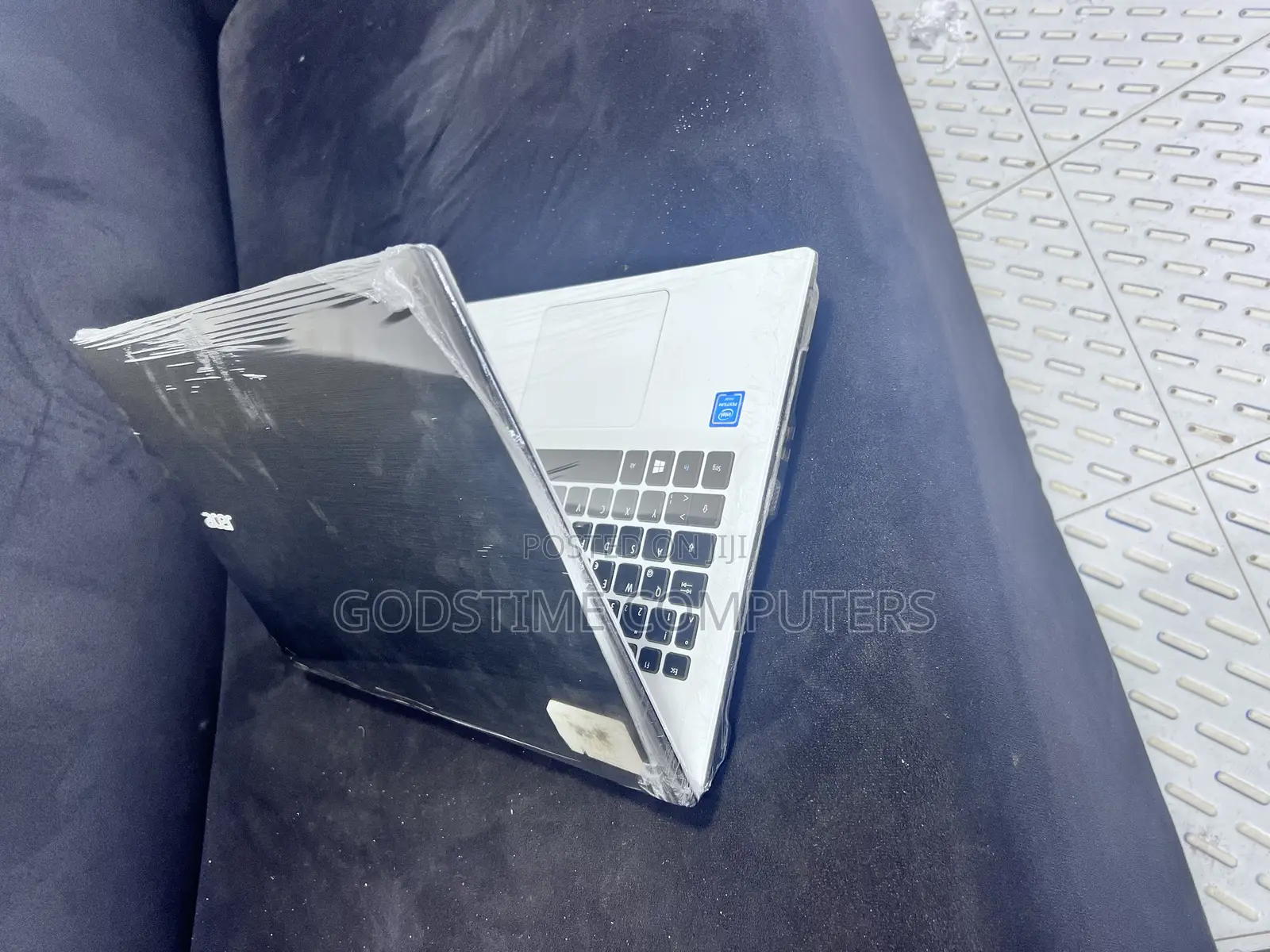 New Laptop Acer 4GB SSD 256GB