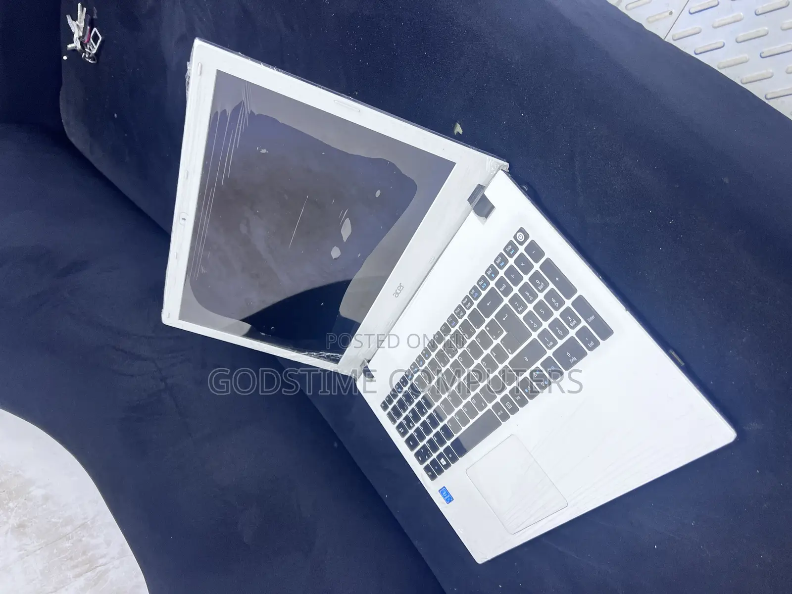 New Laptop Acer 4GB SSD 256GB