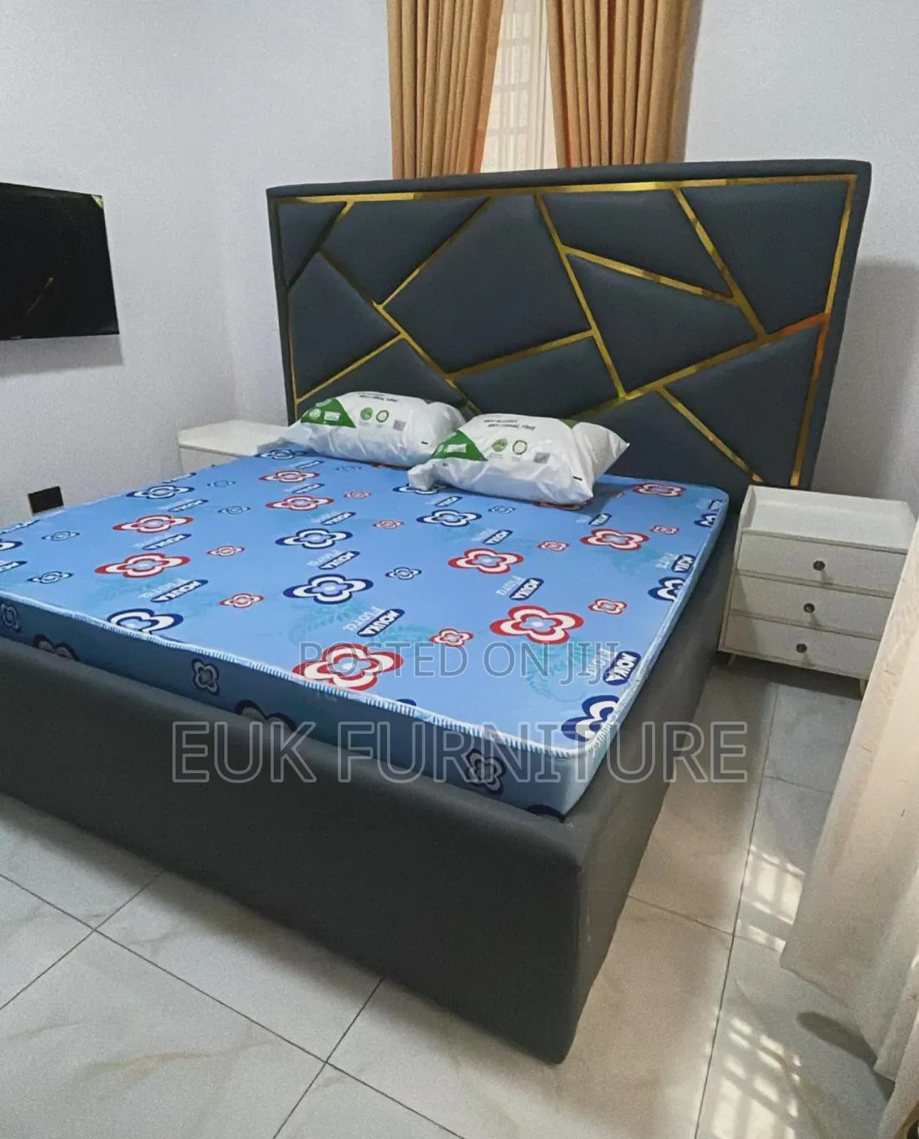 4.5 by 6 Bedframe With Side Drawers