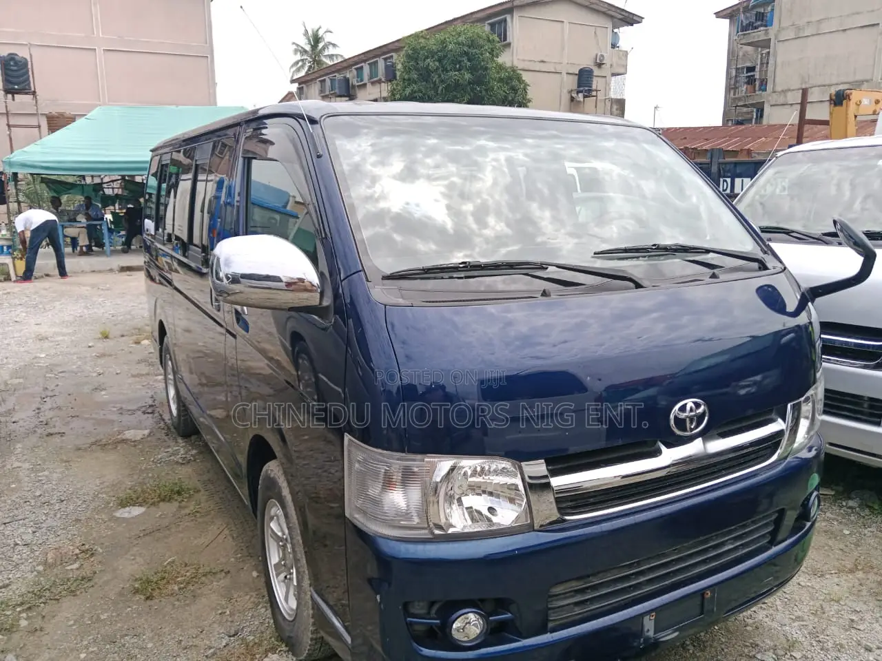 Toyota HiAce 2010 Blue