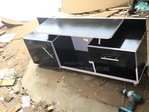 Arisekola Interior Furniture Maker