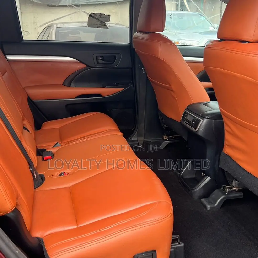 Toyota Highlander 2016 Red in Ikeja - Cars, Loyalty Homes Limited | Jiji.ng