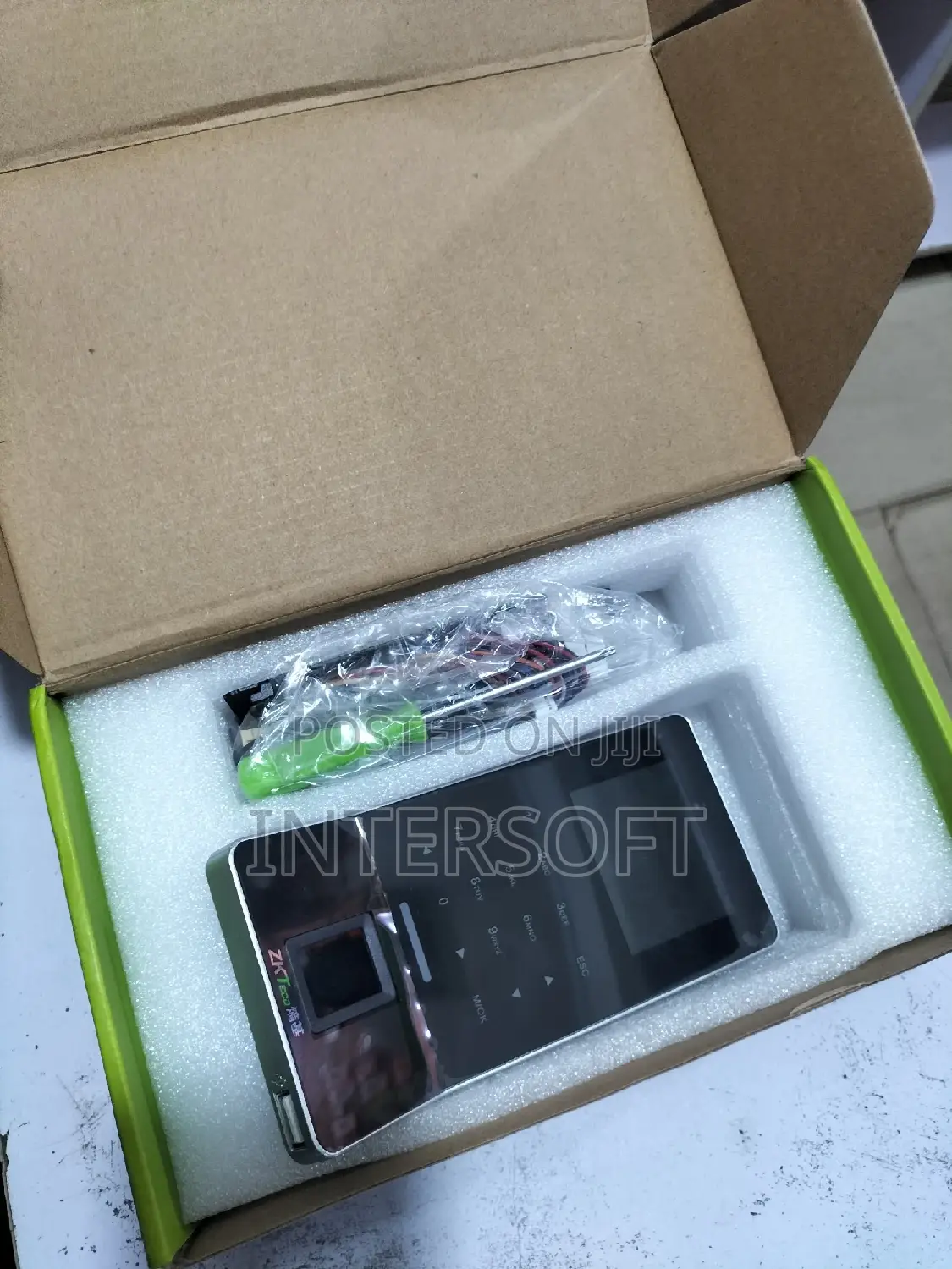 F22 Fingerprint T&A And Access Control Terminal With Wi-fi