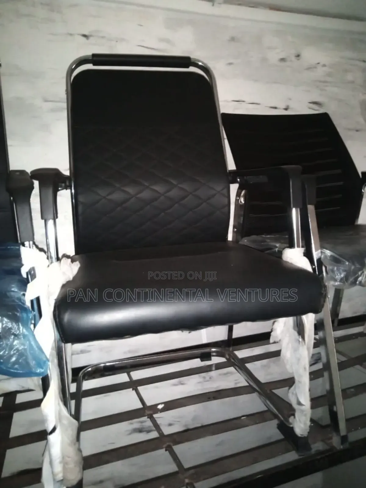 Leather Visitors Chair
