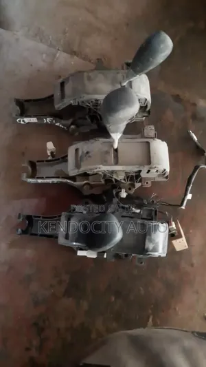 Armrest Hilux 2020 .