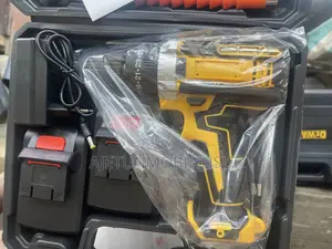 Screwing Machine